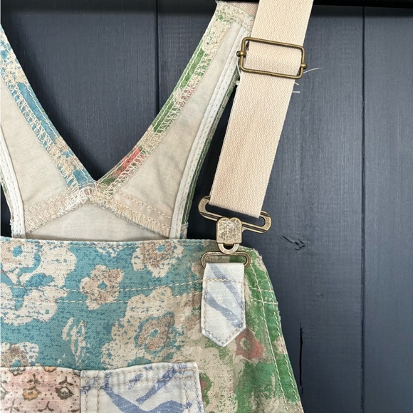 SOLD: Anthropologie Pilcro The Wanderer Overalls patchwork - Picture 6 of 8
